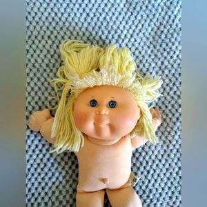Hasbro Cabbage Patch Doll Blonde hair & Blue eyes
